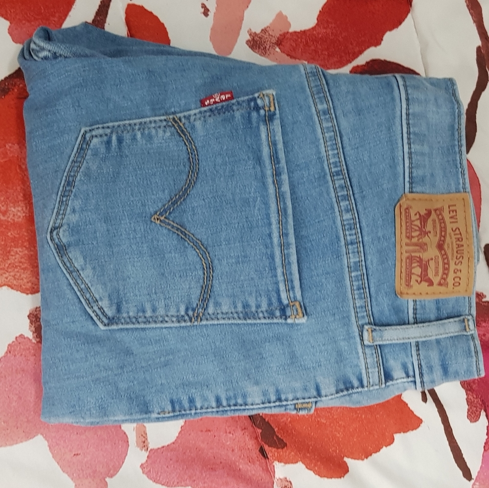 Levi jeans